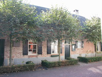 Bestand:Kloosterwerf 23.jpg