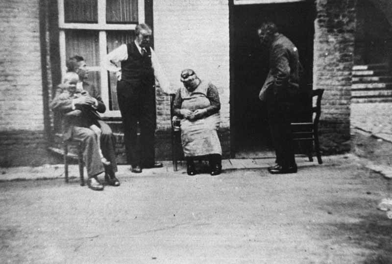 Bestand:Mie Pol 1946.jpg