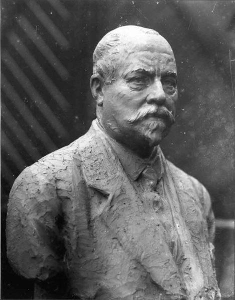 Bestand:Borstbeeld A.H. van Schijndel.jpg