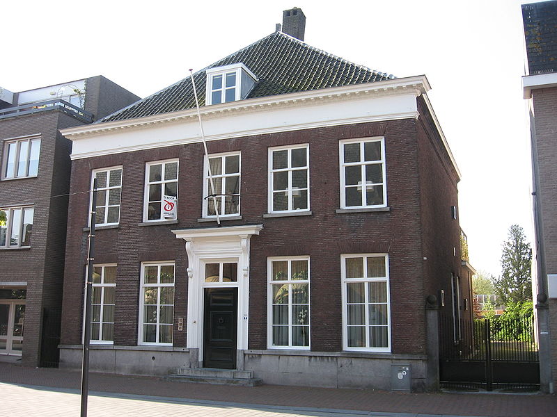 Bestand:Waalwijk - Grotestraat 206.jpg